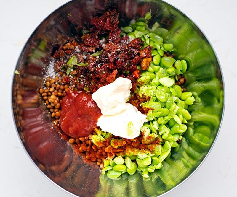 Lentils and edamame beans in a bowl