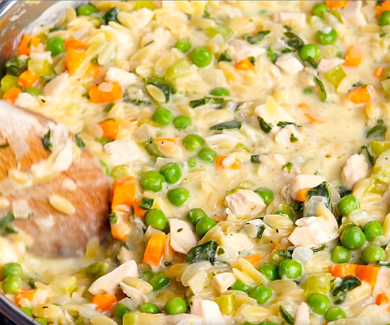 How to make creamy chicken orzo final step