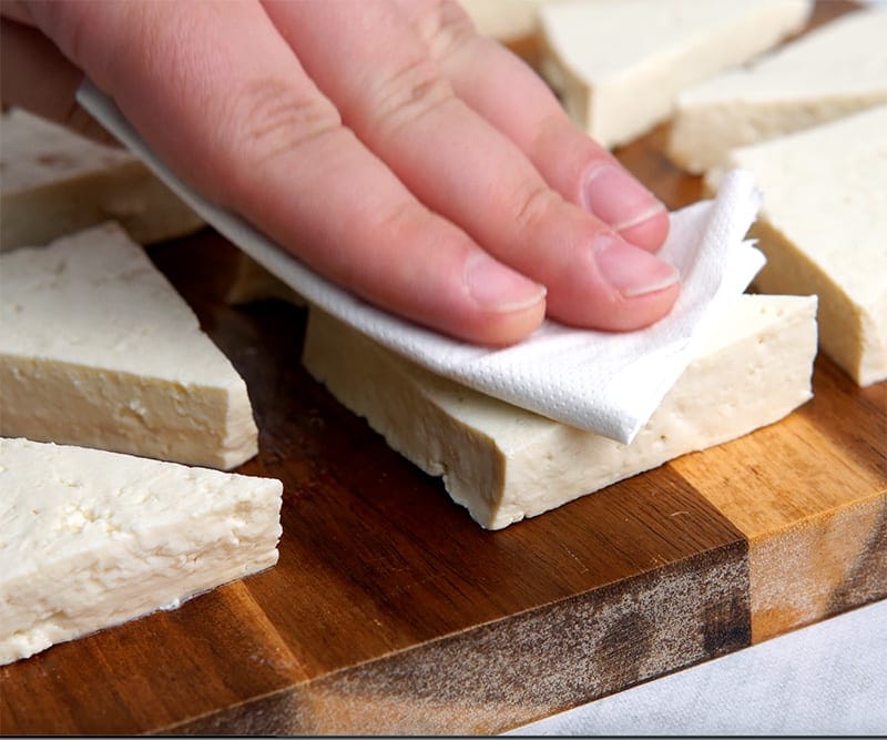 Pat dry the tofu pieces