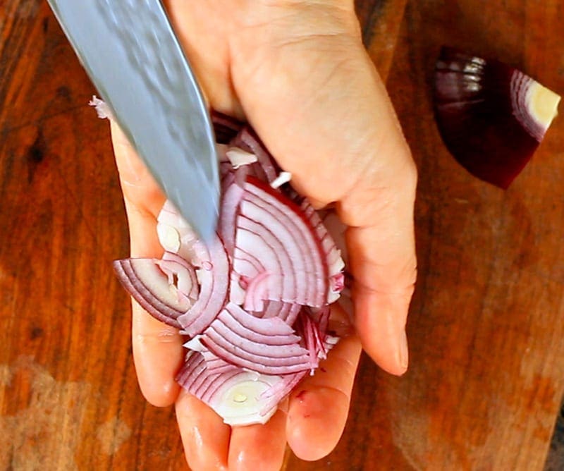 Slicing red onions