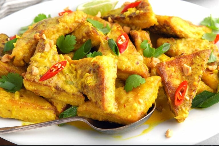 Lemongrass Tofu In Coconut Curry Sauce