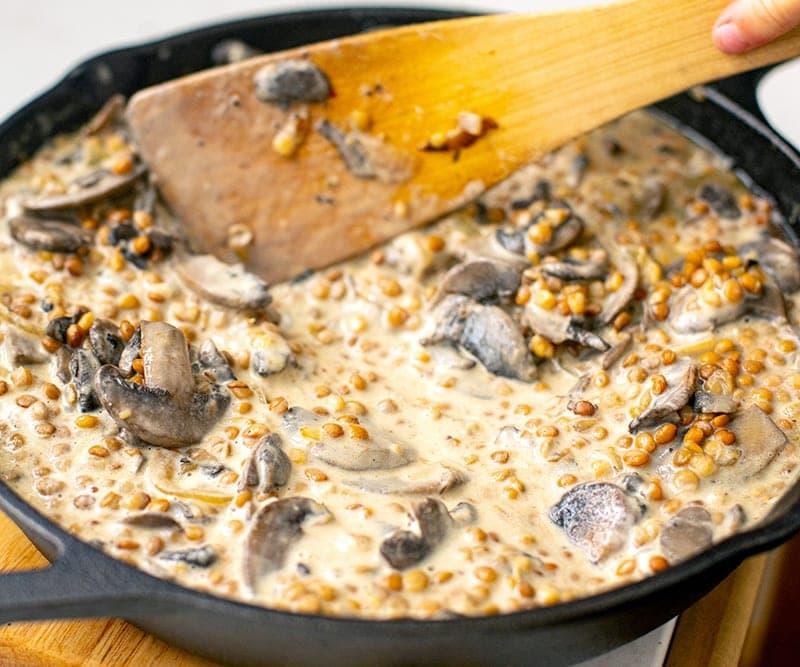 How to make Stroganoff - final step to stir in the cream