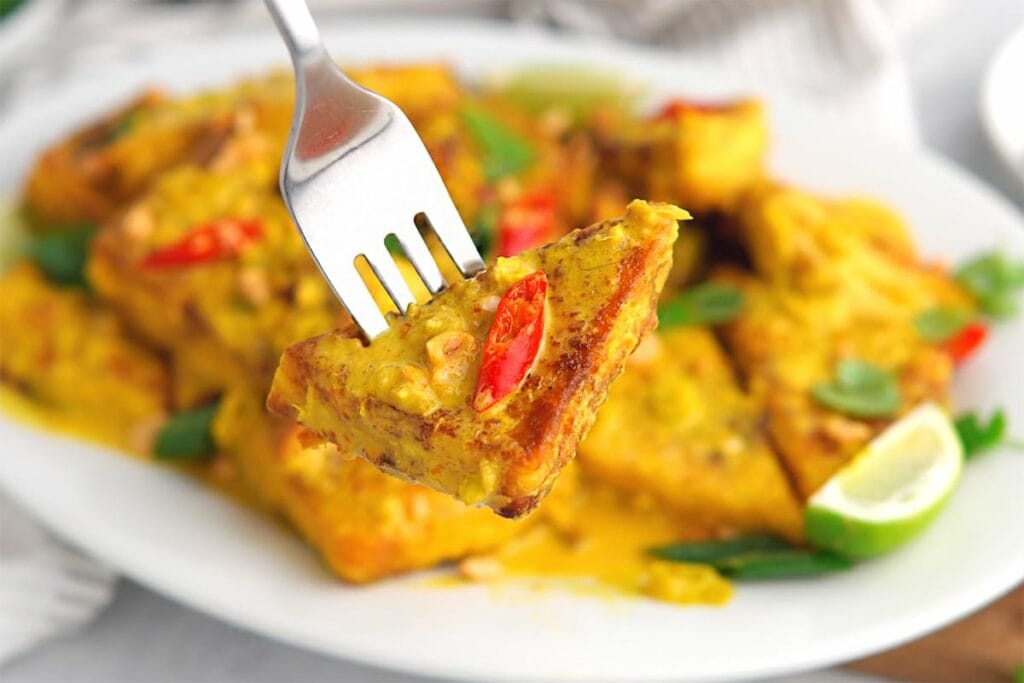 Lemongrass Tofu With Coconut Curry Sauce