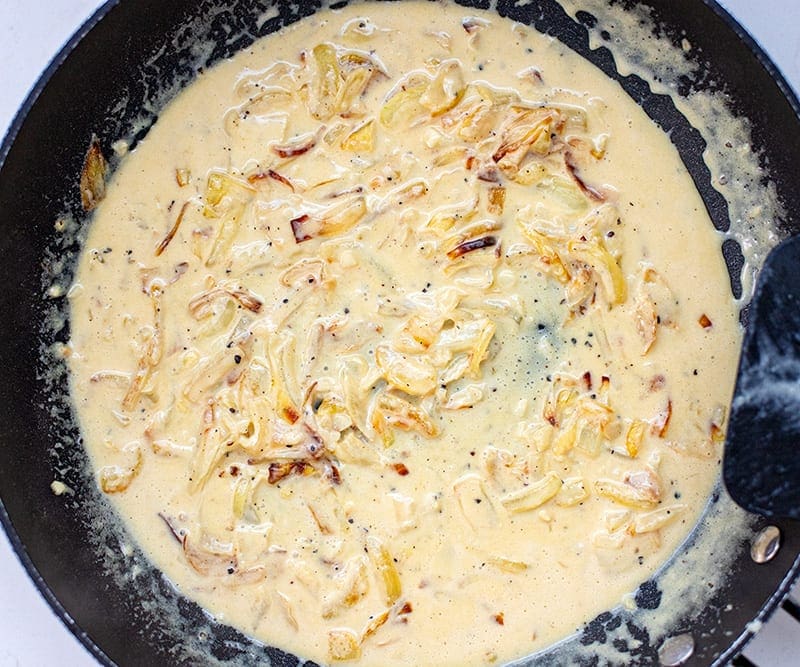 Creamy onion garlic sauce