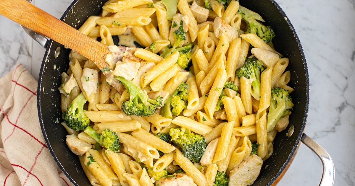 Chicken Pasta Alfredo With Broccoli