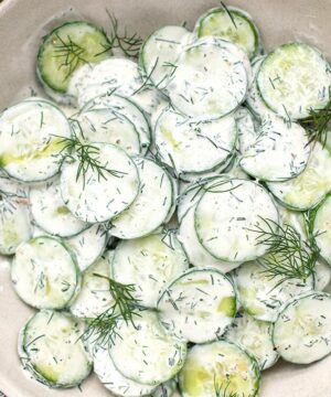Cucumber dill salad with sour cream