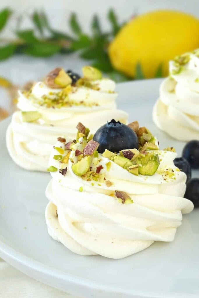 mini pavlova