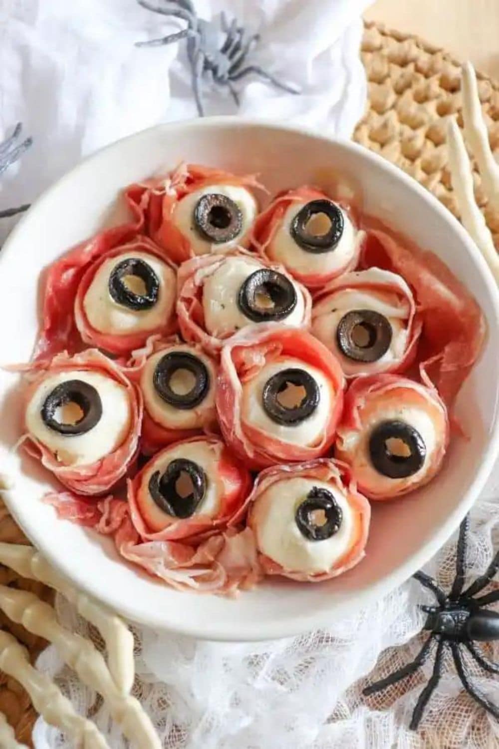 Halloween Mozza Eyes Appetizer