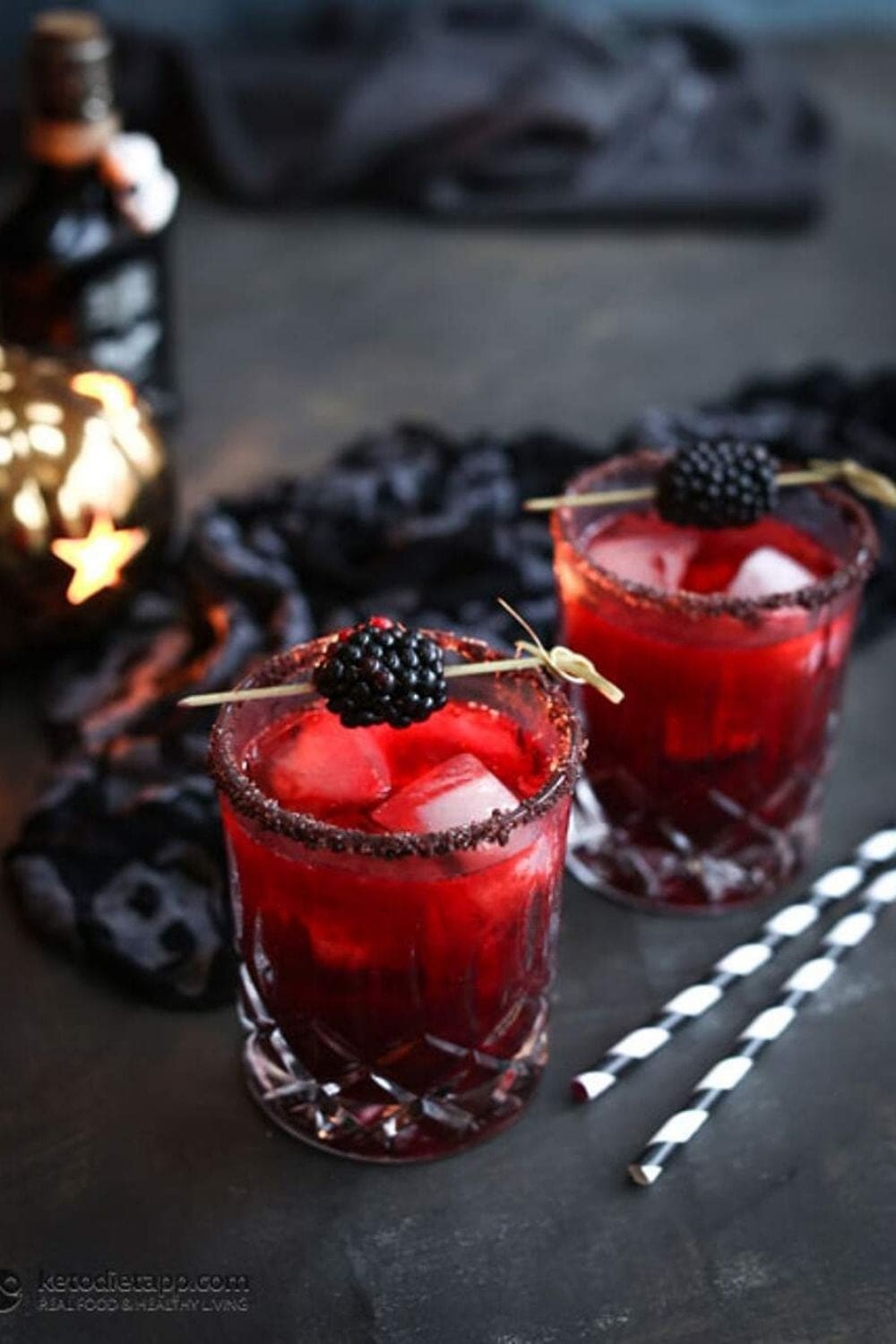 Low-Carb Black Widow Cocktail