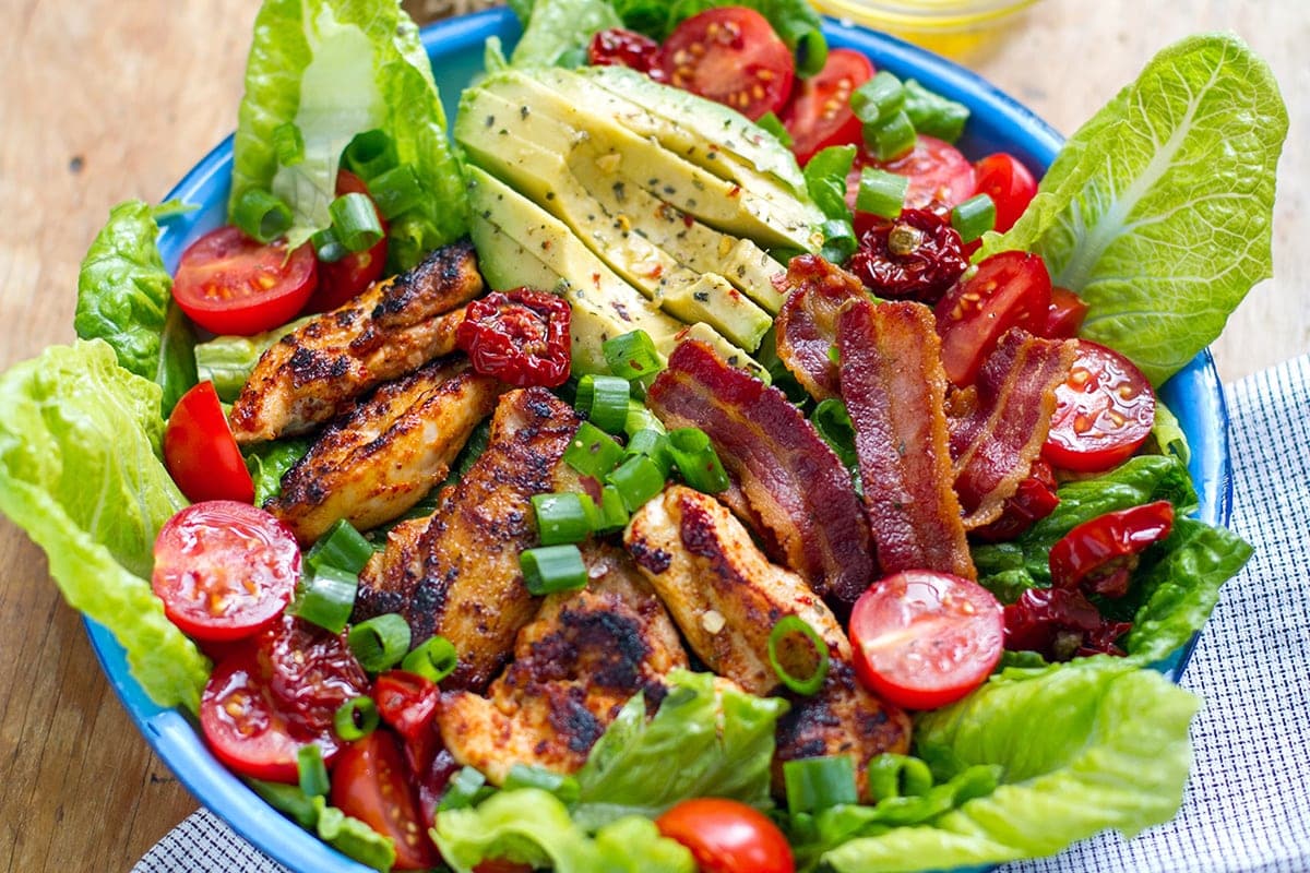 BLT Salad With Chicken & Avocado feature