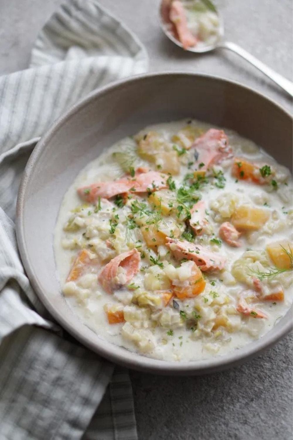 Hearty Salmon Chowder