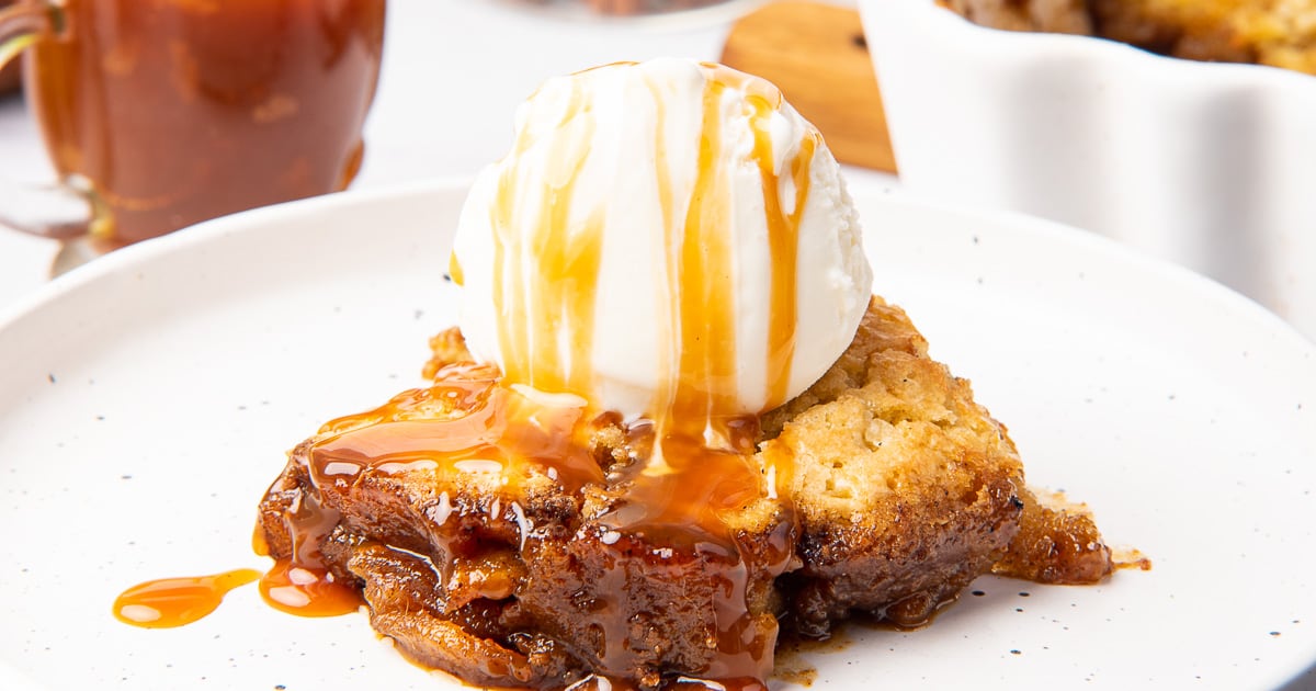 Caramel Apple Cobbler