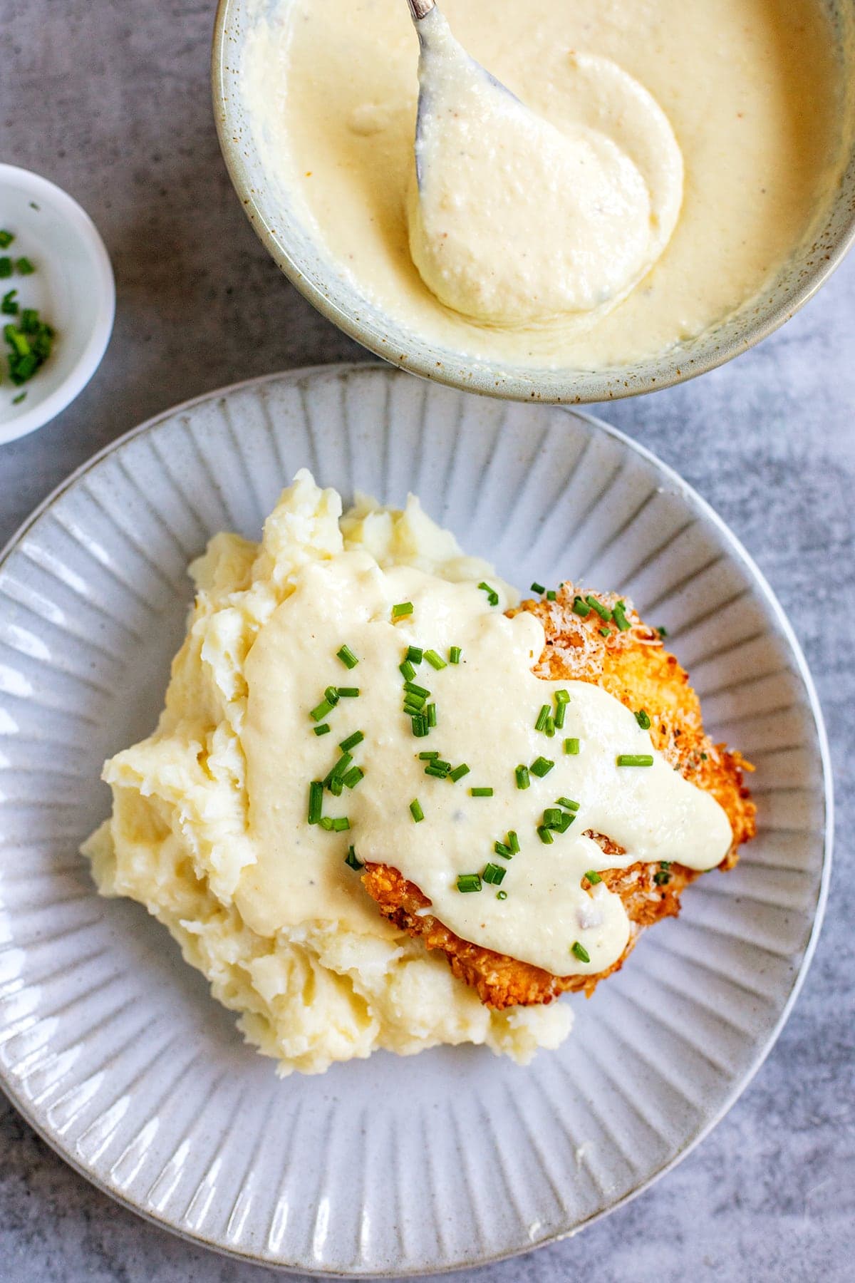 White gravy with mashed potatoes