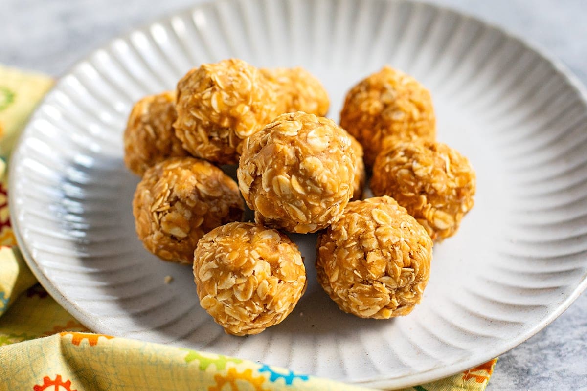 no bake peanut butter oatmeal balls