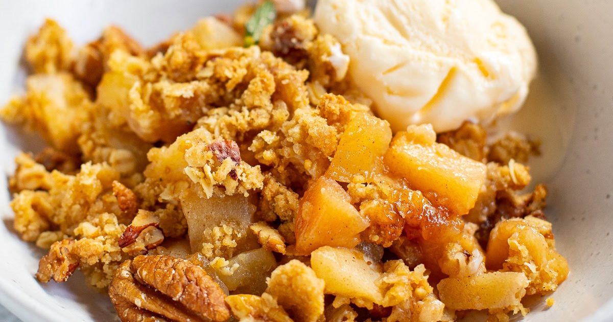 Apple Quince Crumble With Pecan Topping