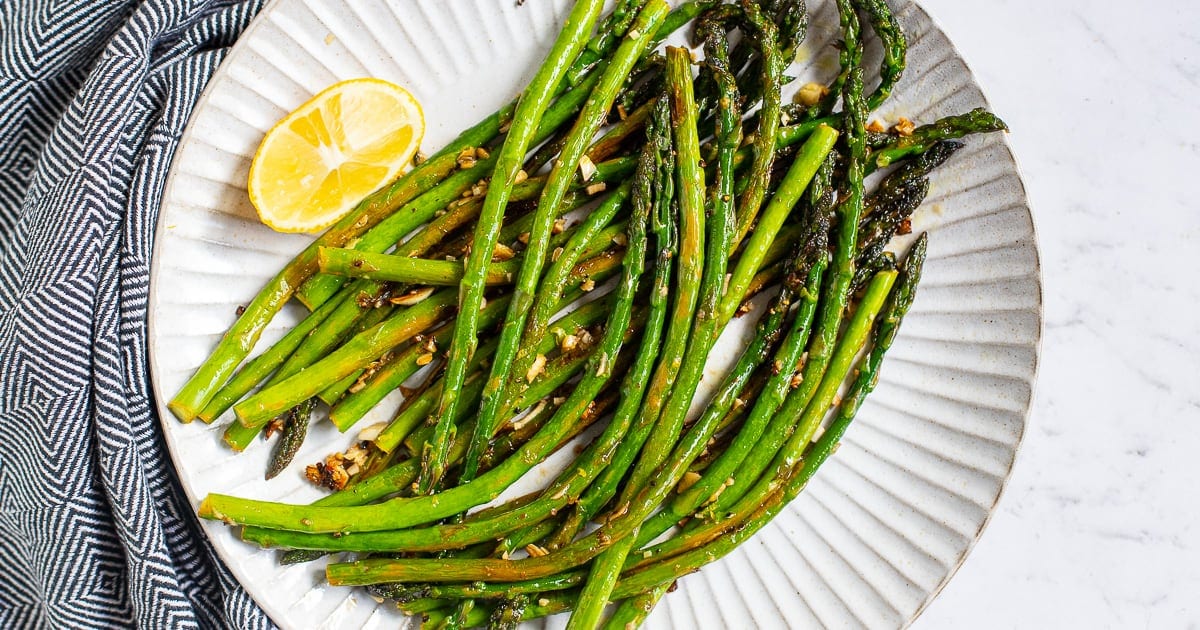 Garlic Lemon Asparagus