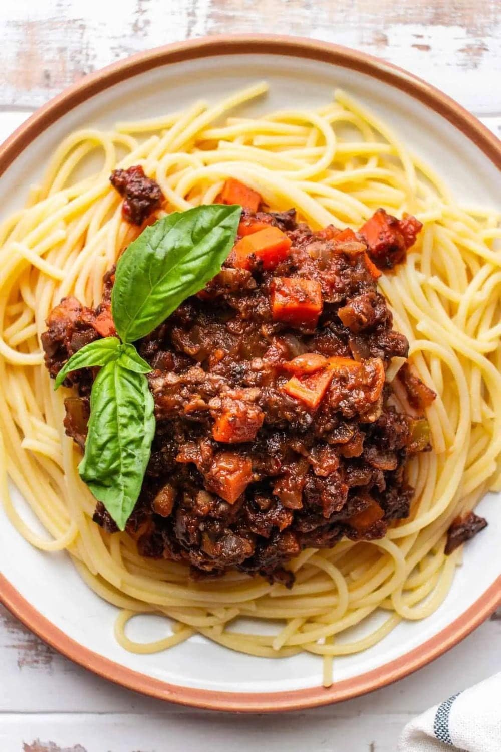 Slow Cooker Vegan Bolognese with Mushrooms