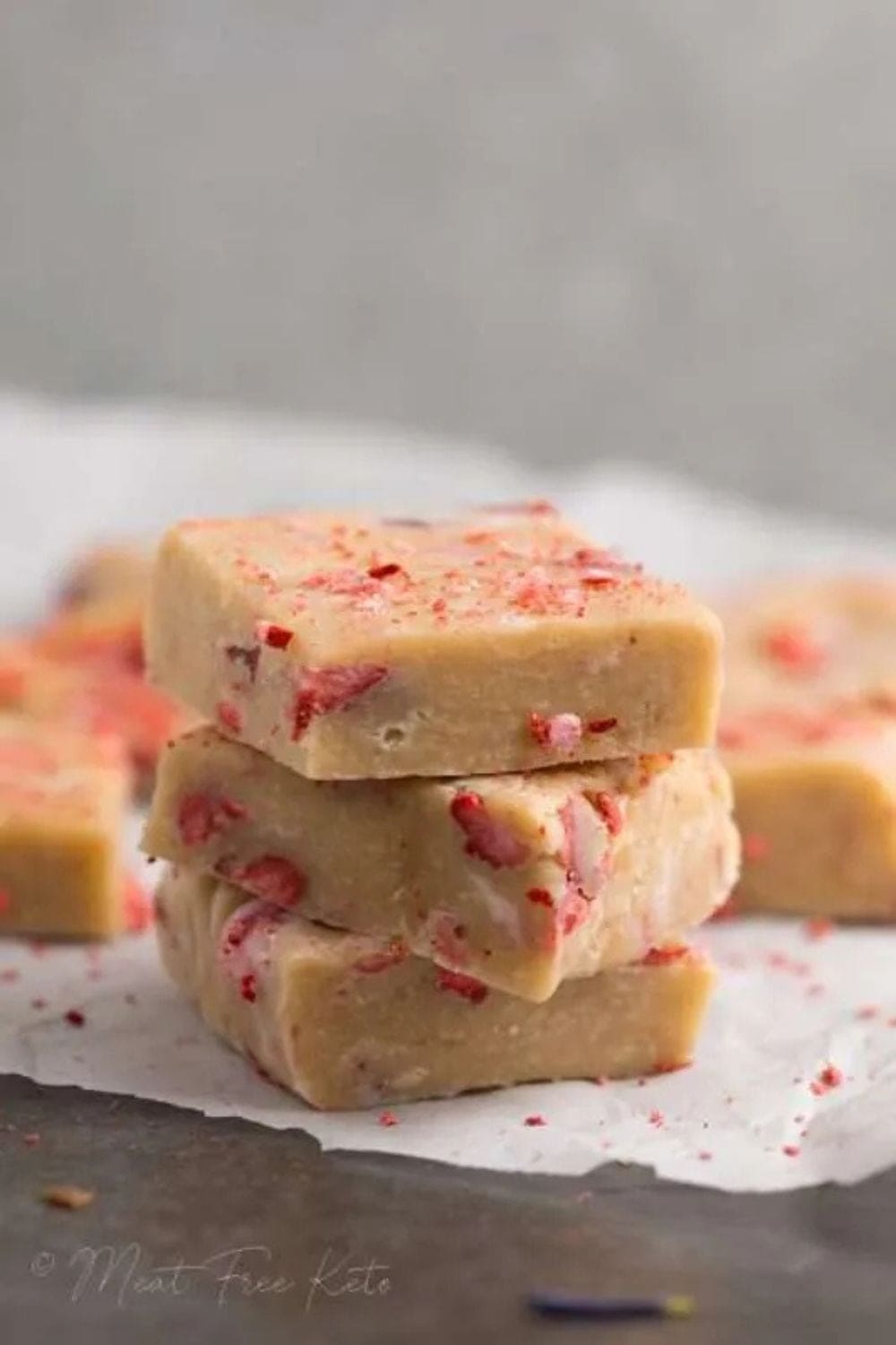 Vegan Keto Strawberry Cheesecake Protein Bars