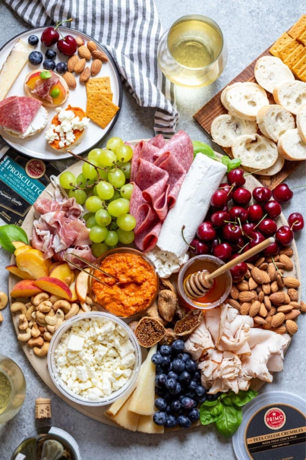 Easy Summer Charcuterie Board