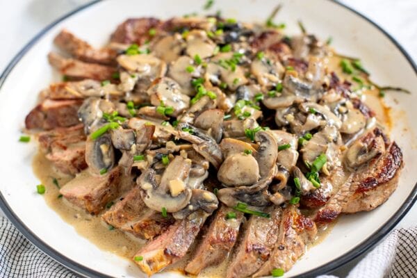 steak with mushroom sauce