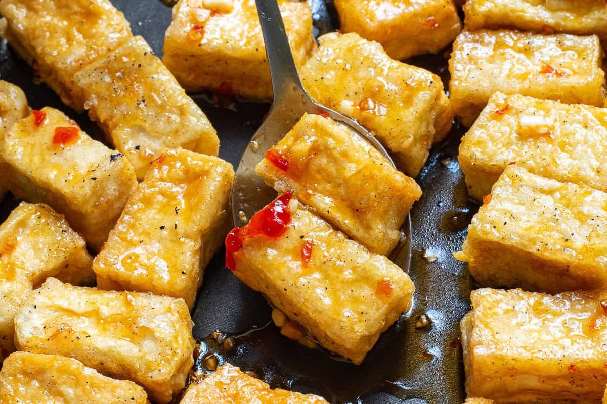 Crispy Baked Tofu With Honey Garlic Chili Glaze