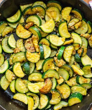 Sautéed Zucchini with Garlic and Lemon