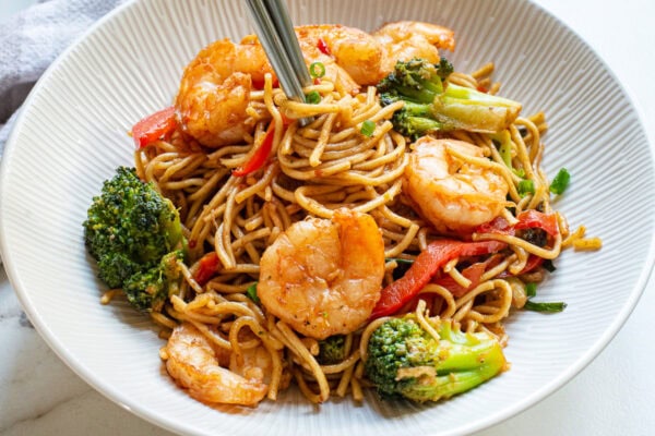 Shrimp Lo Mein (Stir-Fry)