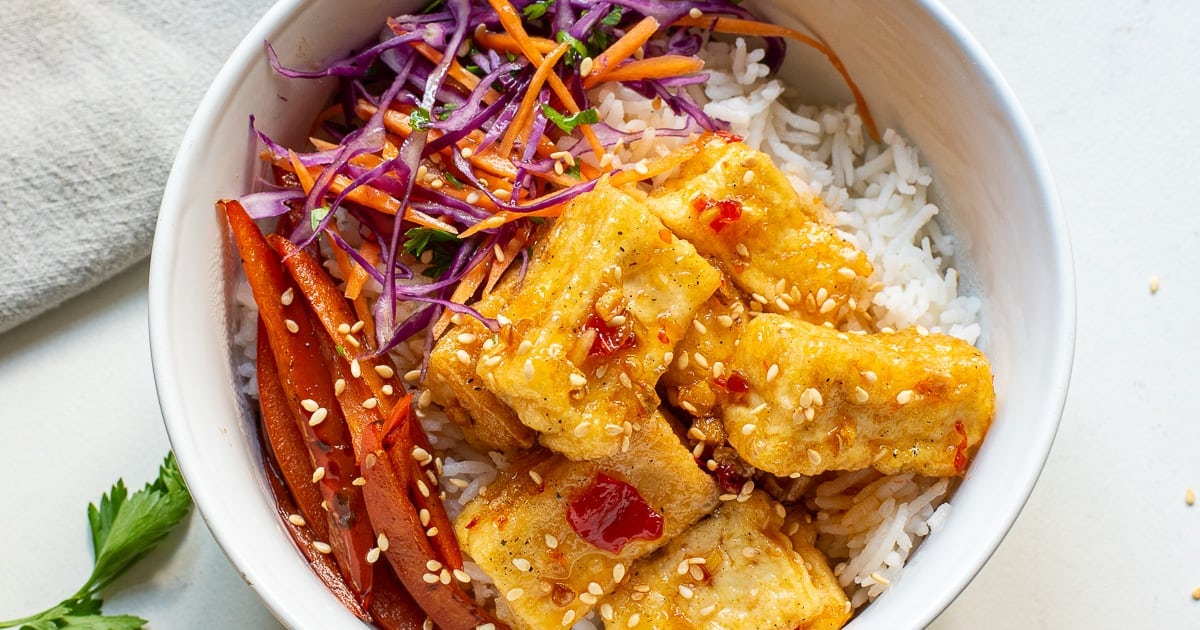 Crispy Baked Tofu With Honey Garlic Chili Glaze