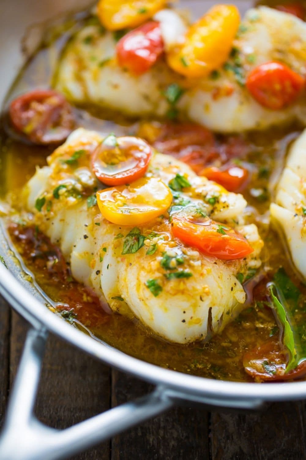 Pan-Seared Cod In White Wine Tomato Basil Sauce