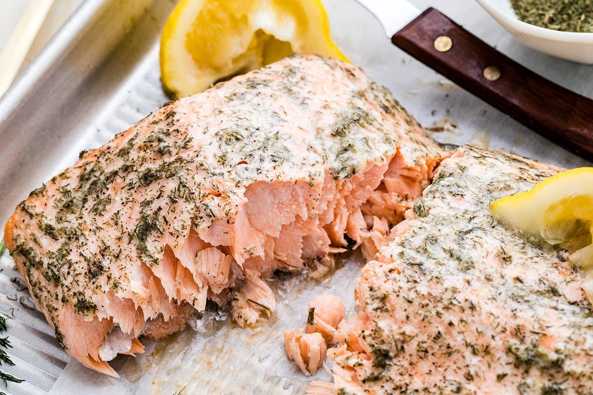 Baked Salmon with Lemon and Dill Sauce